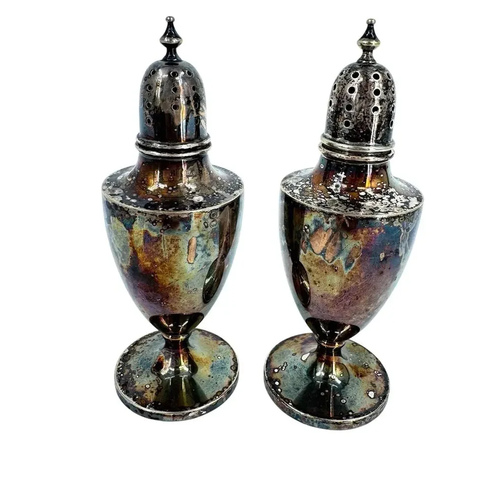 Vintage W M Co 107 Silver Plate Salt & Pepper Shaker Set